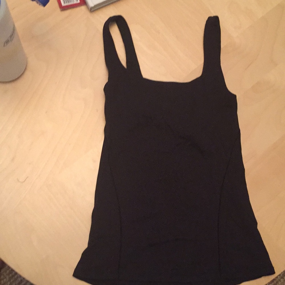 Little black lululemon tank